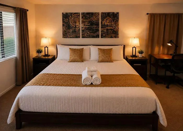 Javelina Haven With Hot Tub Near Hiking And Downtown