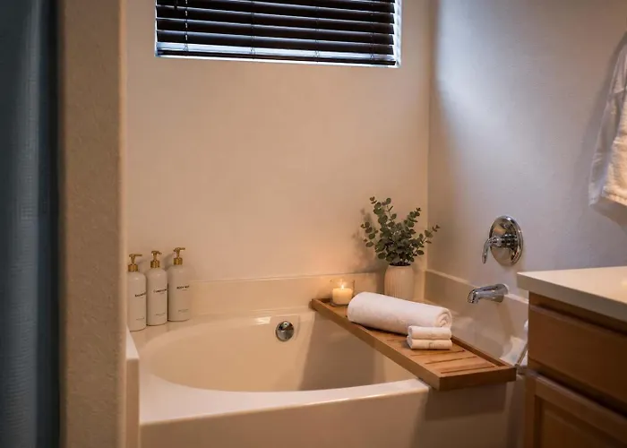 Javelina Haven With Hot Tub Near Hiking And Downtown Holiday home